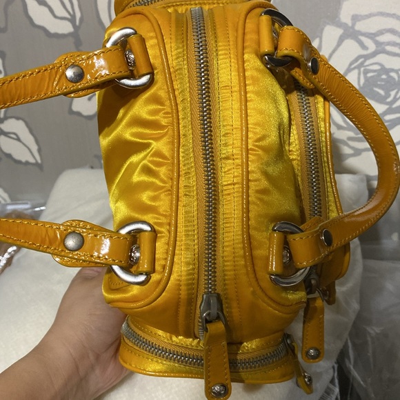 Tod’s small nylon handbag -authentic✅ leather handles✅ firm ✅ - Picture 11 of 17